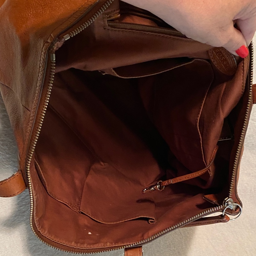 Fossil Tan Leather Shoulder Bag - Picture 9 of 17
